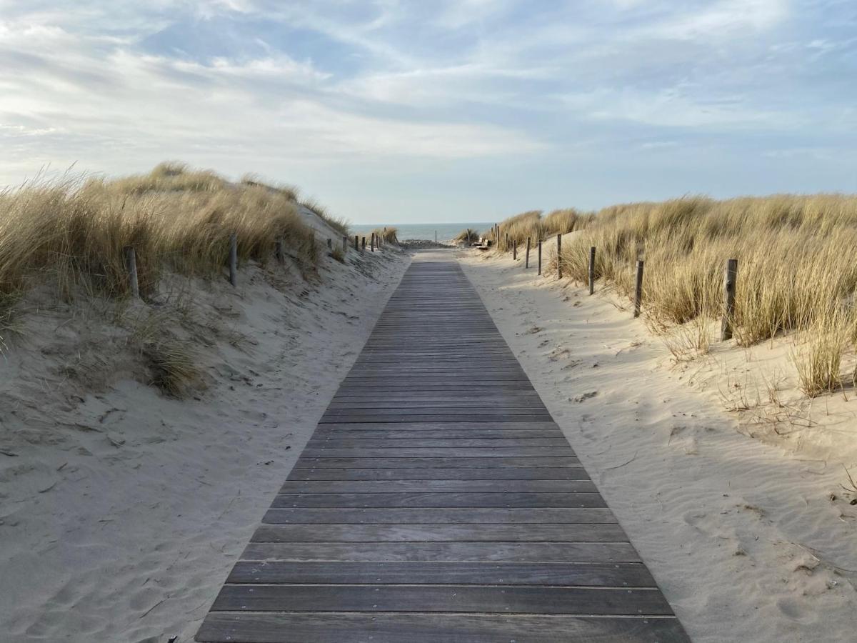 Strandhuis De Zeeparel Met Hottub بيتين المظهر الخارجي الصورة