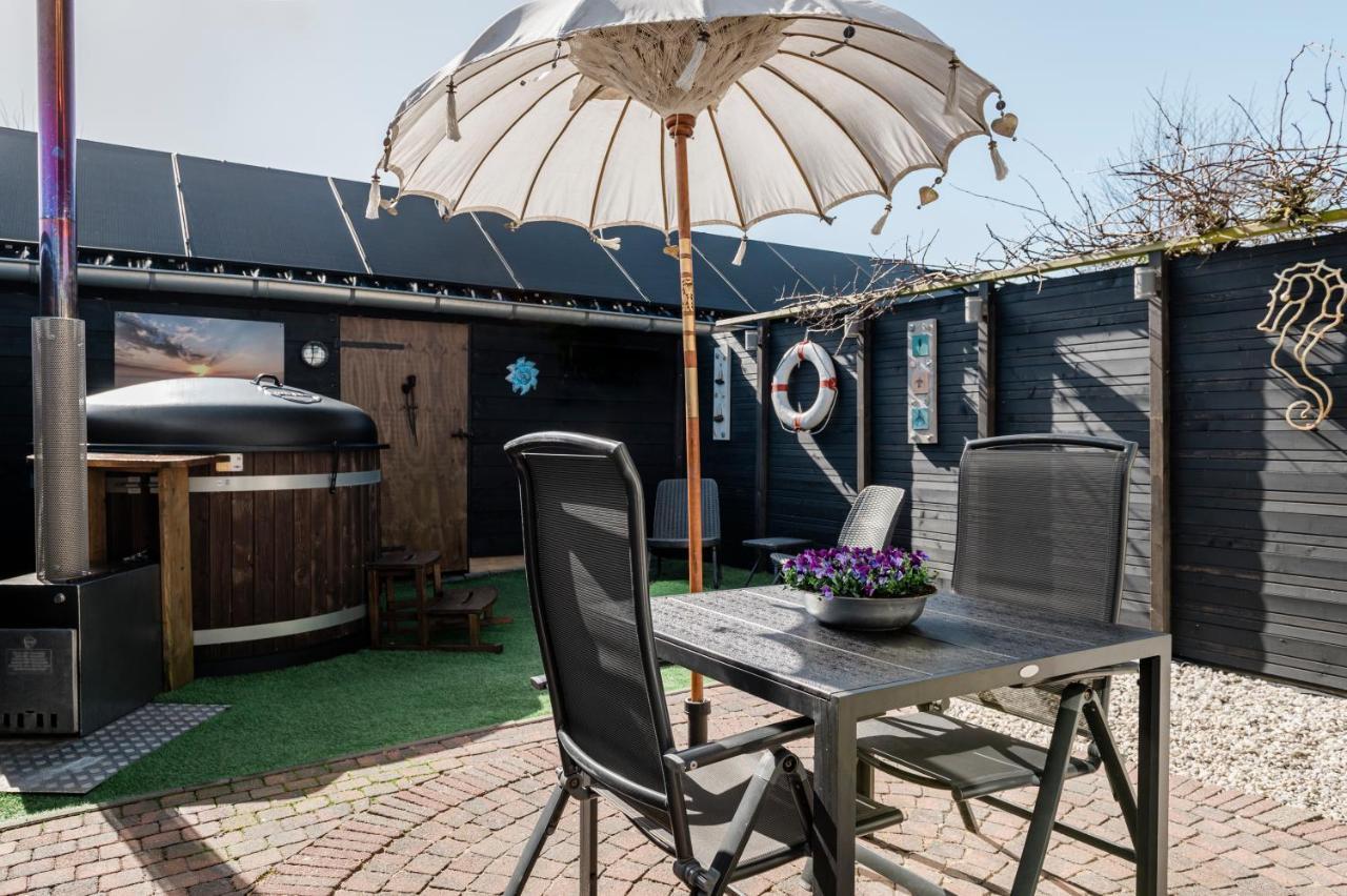 Strandhuis De Zeeparel Met Hottub بيتين المظهر الخارجي الصورة